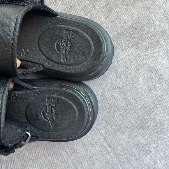 Dr. Martens Black Kids Sandals - Picture 6 of 8